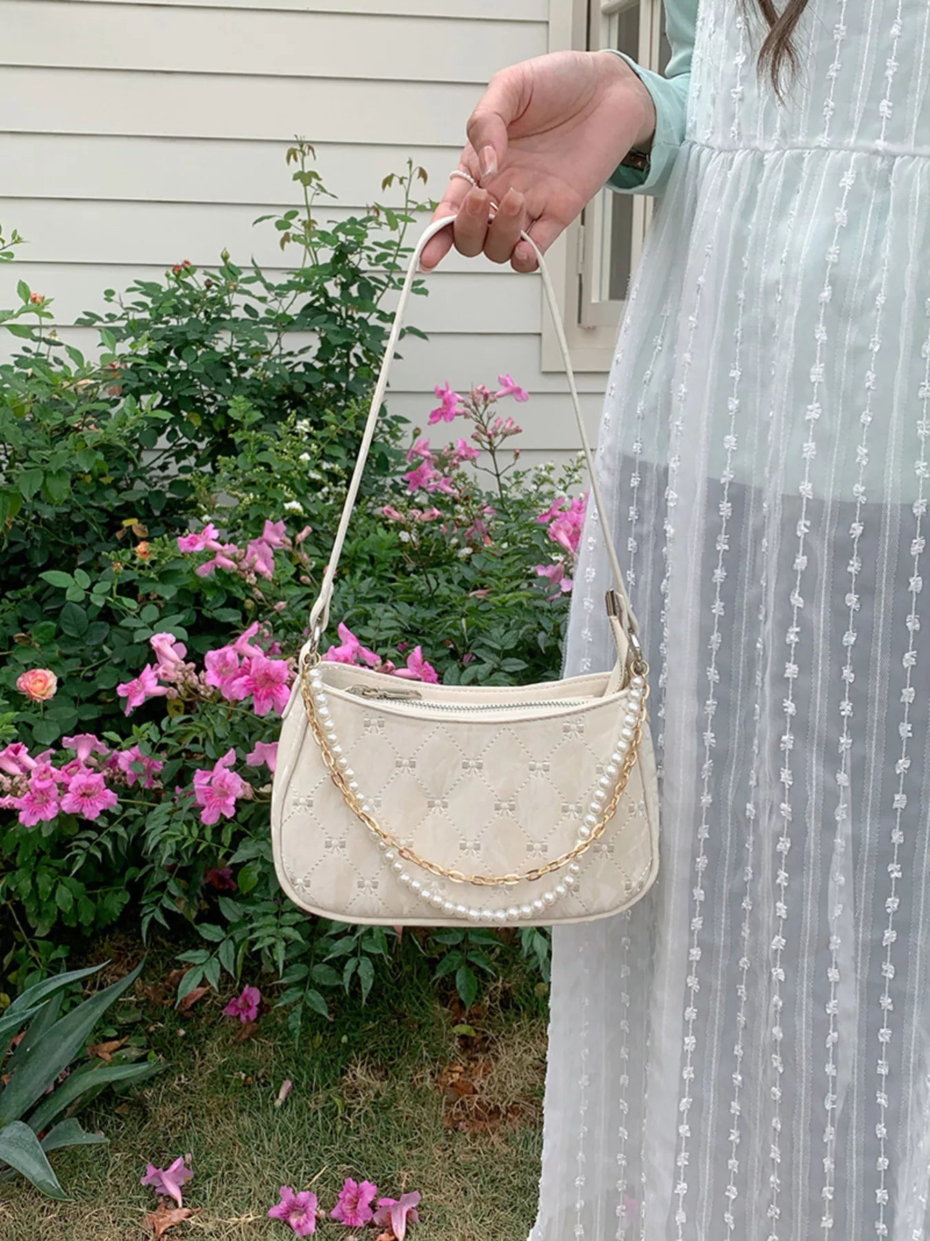 d6b56972336f4decbd032a18c8cc6311-Max-Origin